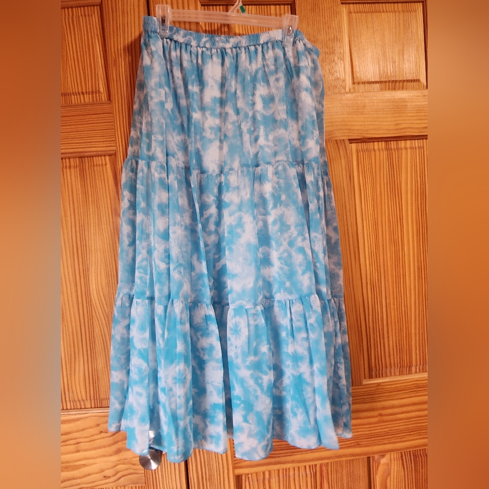 Linea blue flutter skirt size 1x